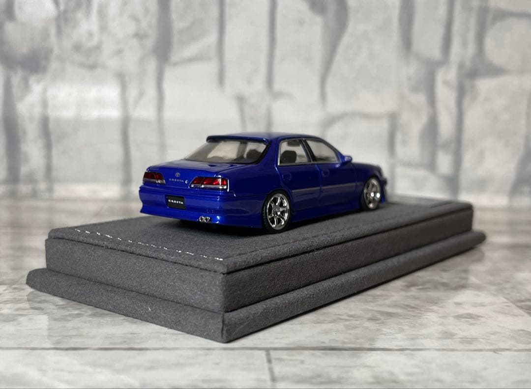 トヨタクレスタ1/64ミニカー