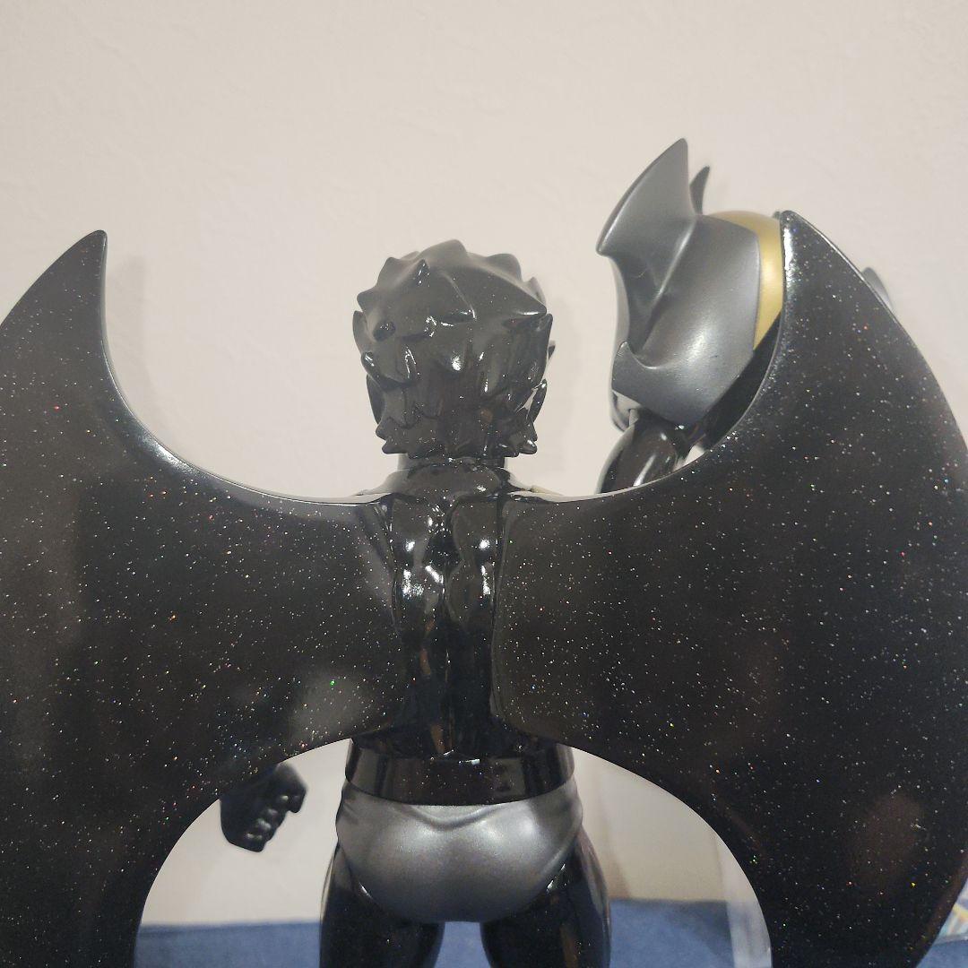 墓場の画廊　デビルマン　マスク　面取れ　ソフビ　ブラック細かな金ラメ入り