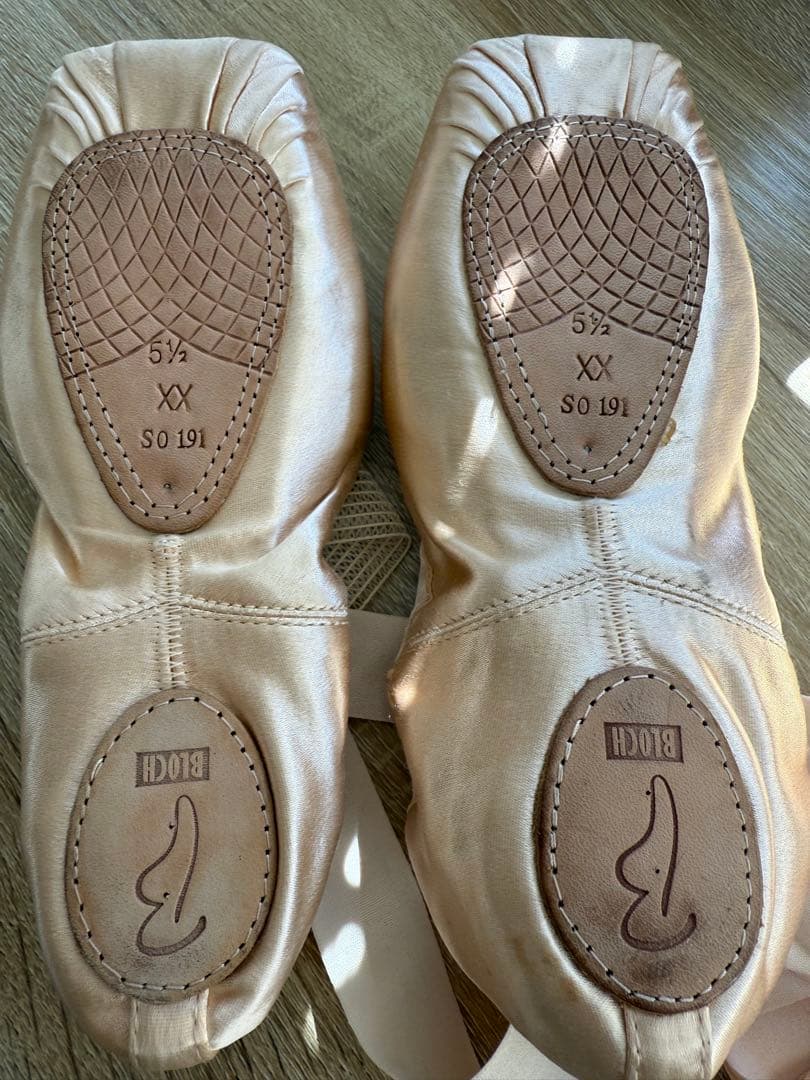 ⭐︎リボン付き⭐︎BLOCHエレガンスストレッチ5.1/2xx