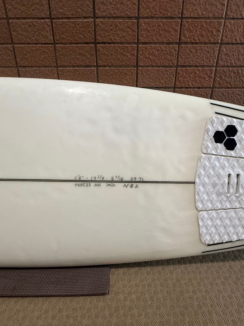 y　 アルメリック　5’8”ネックベアード2 USシェイプ日本正規品