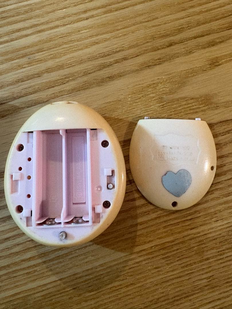 たまごっちみくす　20th ロイヤルピンク　アニバーサリーモデル 20周年