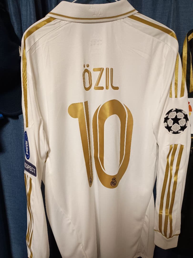 メスト・エジル ユニフォーム レアル・マドリード2011-2012