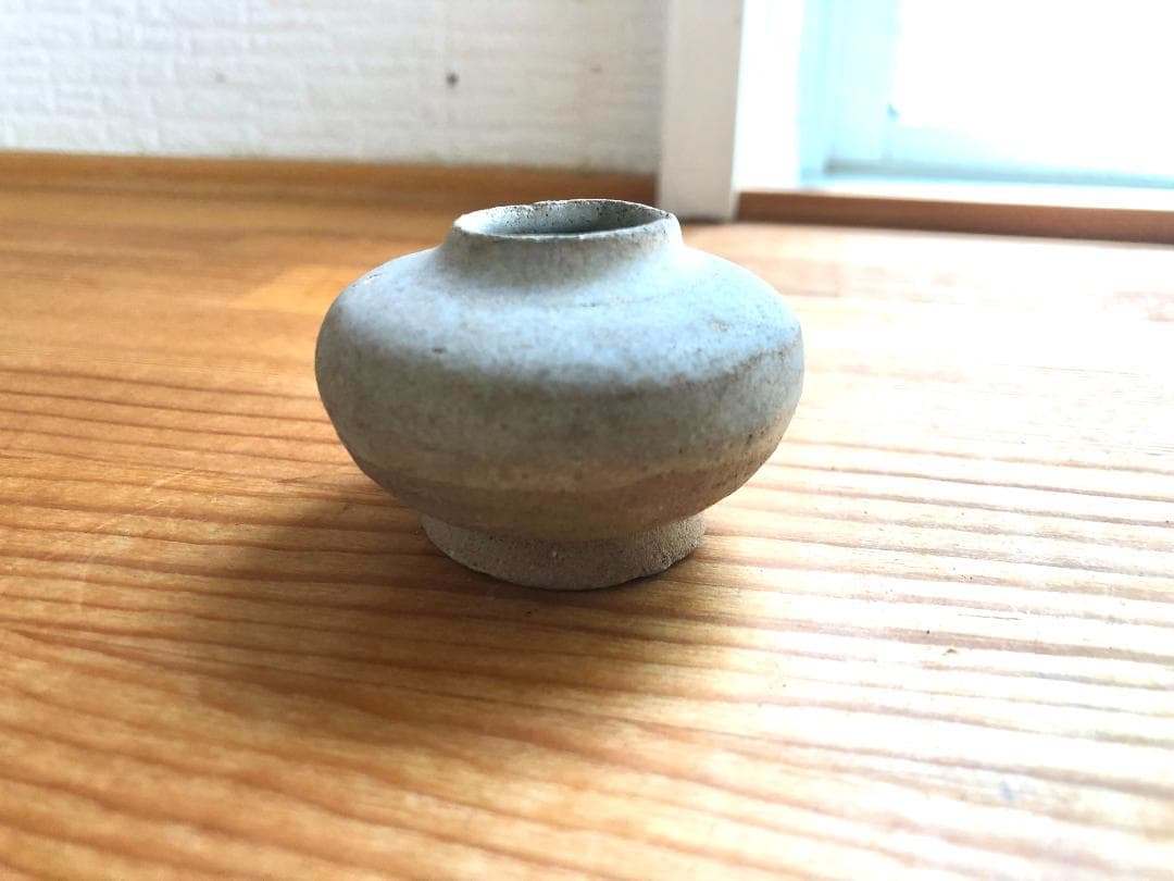 【タイ・骨董】宋胡録（スンコロク) 白灰 青磁 小壺（1301年~1600年