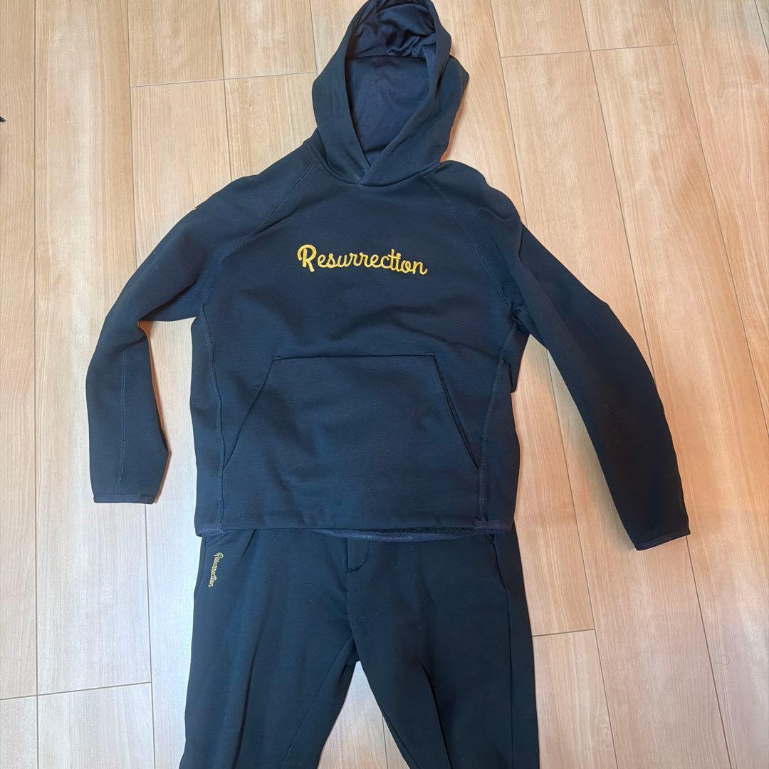 Resurrection フード付きスウェット ブラック