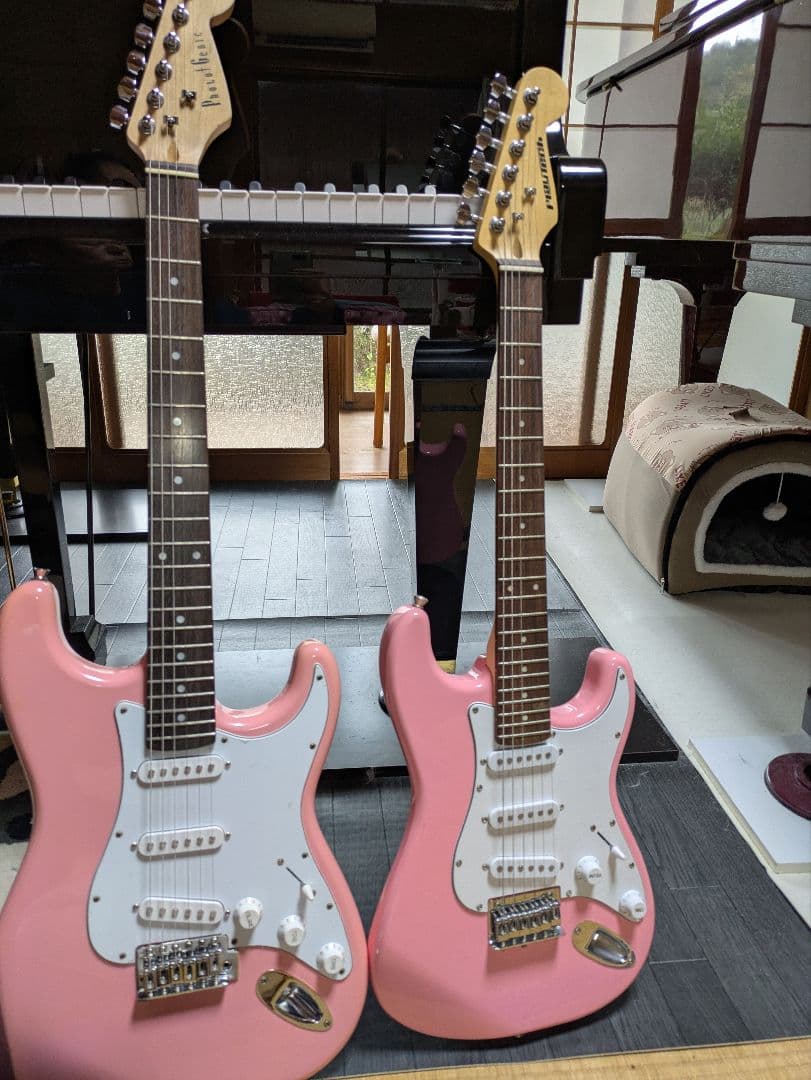 プレイテック　ピンク エレキギター ストラト　ジュニアサイズ　ST025