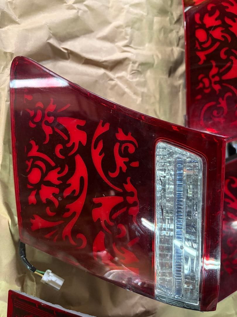 LEXUS LS600h LS460 アラベスク 西洋唐草模様 アクリルテール