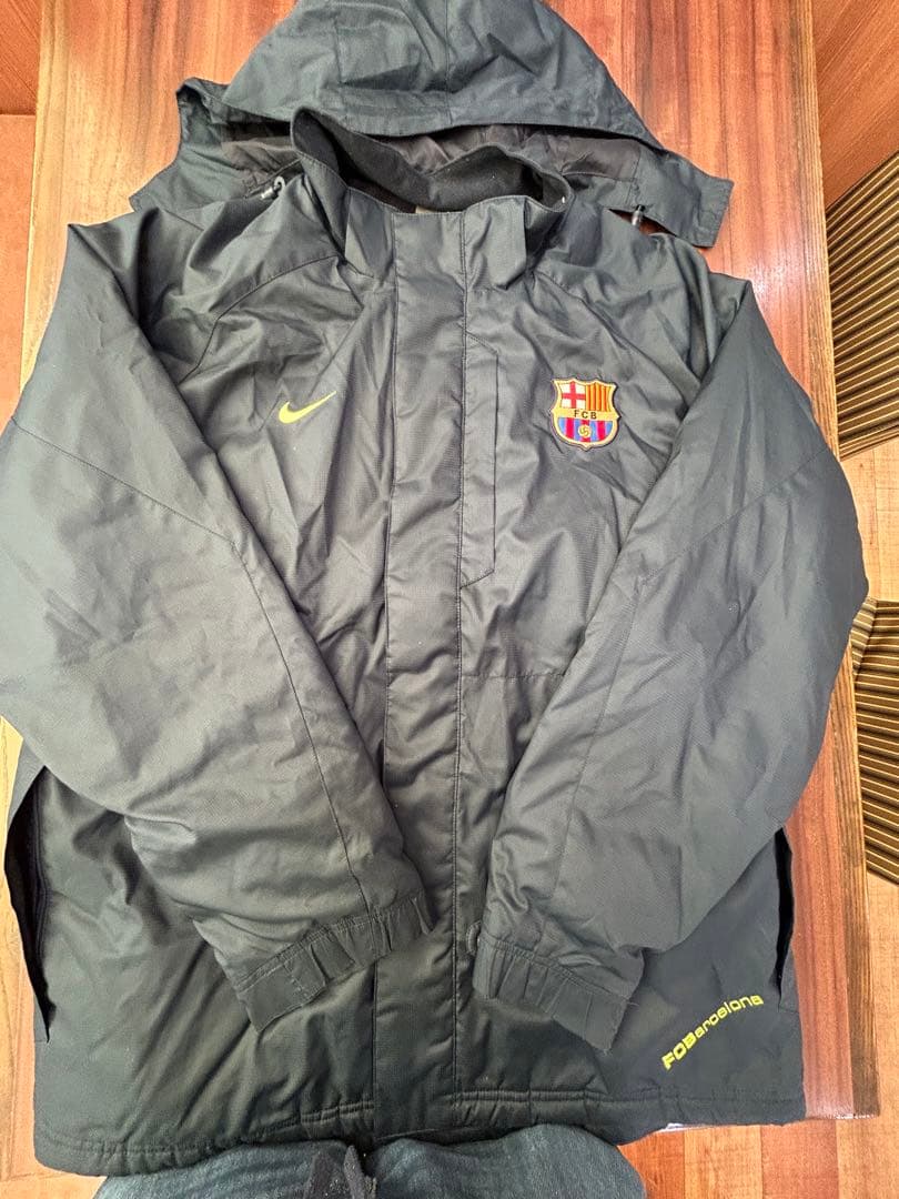 FCバルセロナ・ベンチジャケット・US−Lサイズ・濃いグレー