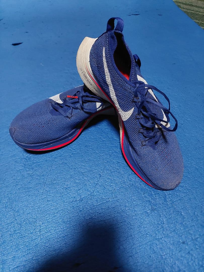 Nike ヴェイパーフライ4%フライニット