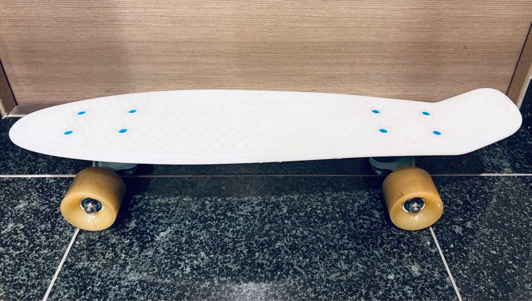 Pennyペニー スケートボード クルーザー 蓄光 22インチ ホワイト