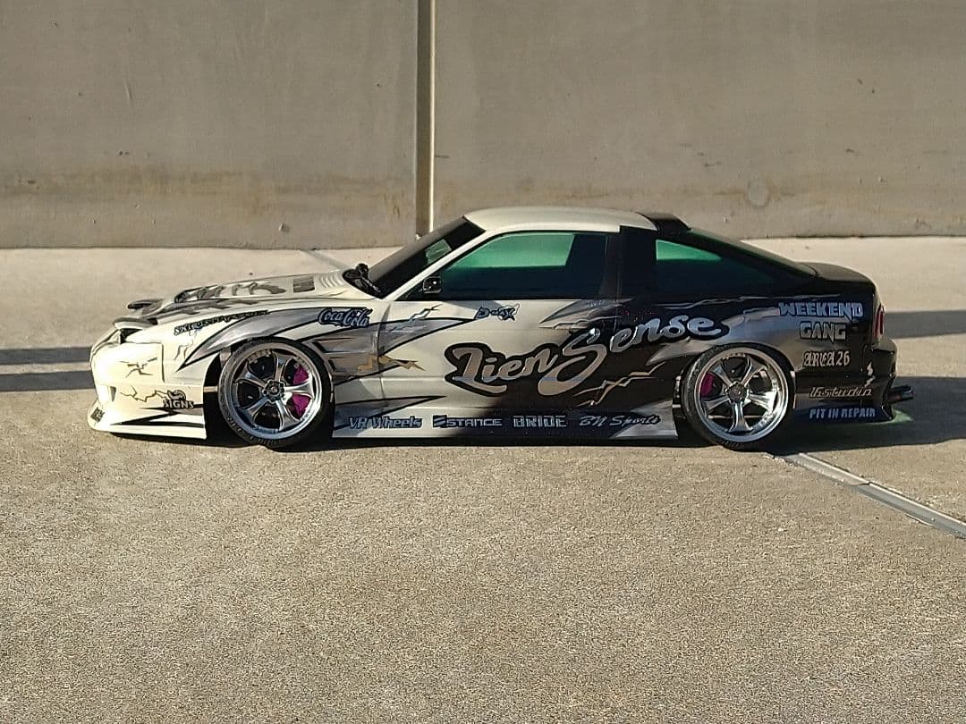 アディクション　D-MAX180SX　製作済ラジコンボディ