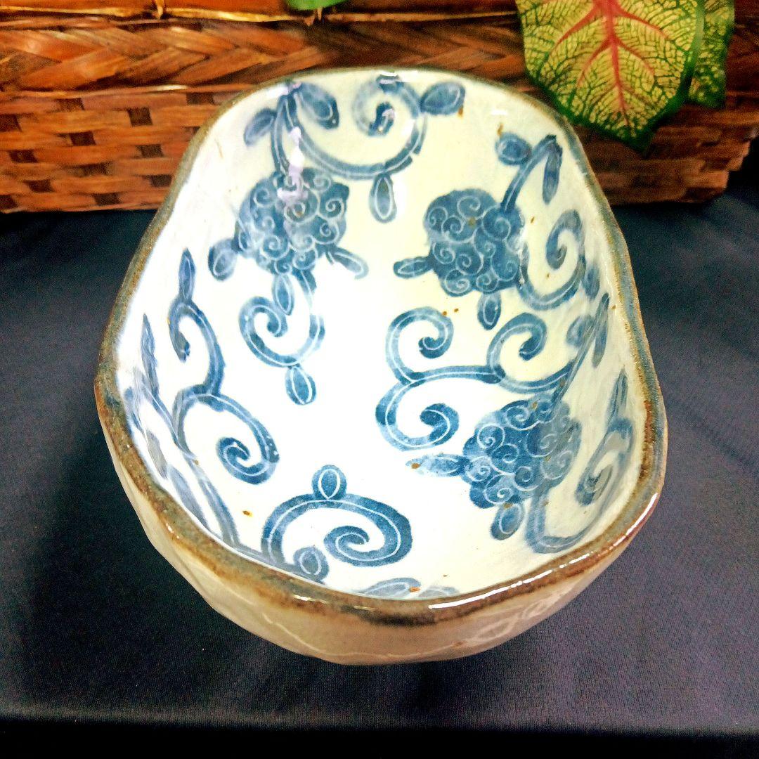 骨董品　古道具　有田焼　古伊万里　唐草模様　染付　脚付き鉢