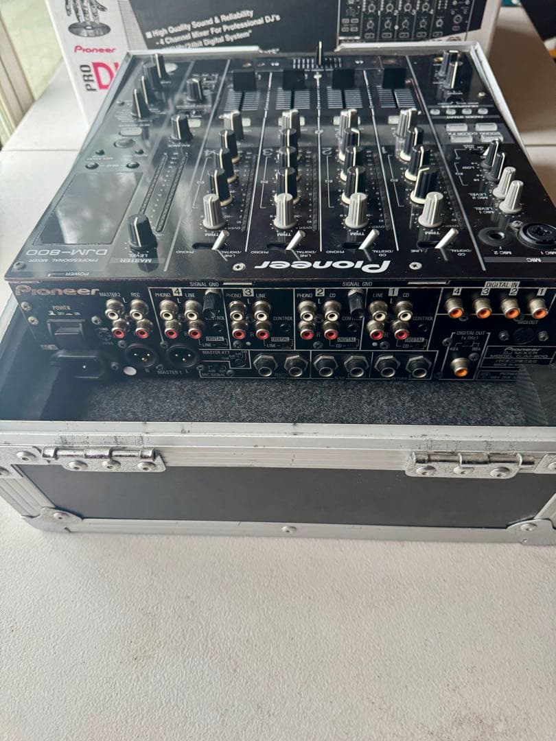 Pioneer DJM-800 DJミキサー ハードケース付き