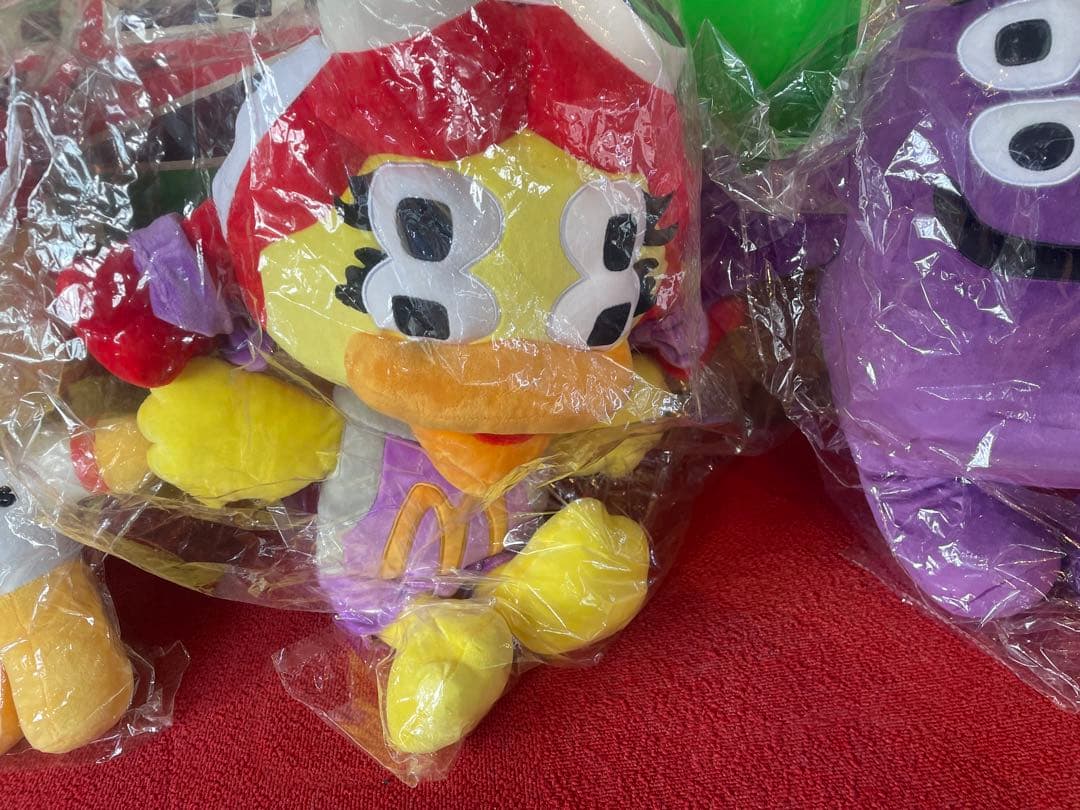 マクドナルドCactus Plant Flea Marketコラボぬいぐるみ4体