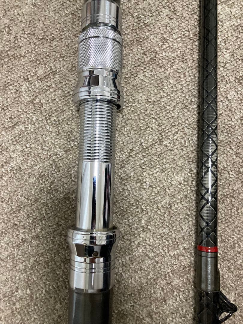 (中古良美品）Daiwa CARBO WHISKER 100-484 クエ竿
