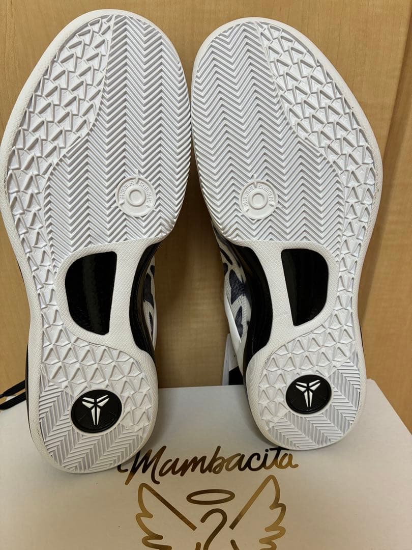 【新品未使用】Nike Kobe 8 Protro \"Mambacita\"