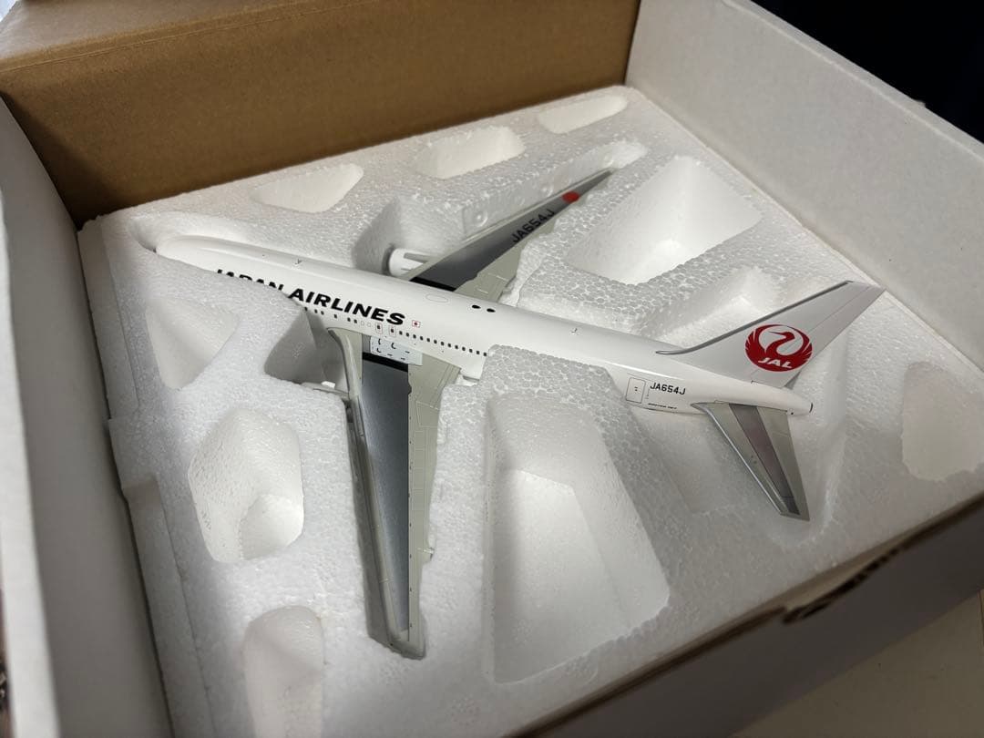 【小難】JC Wings 1/200 JAL B767-300