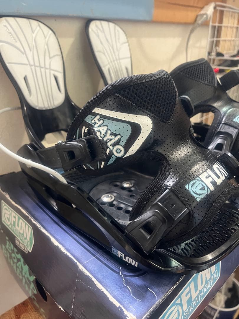 軽量！ワンタッチバイン！FLOW HAYLO 23-26cm Mサイズ