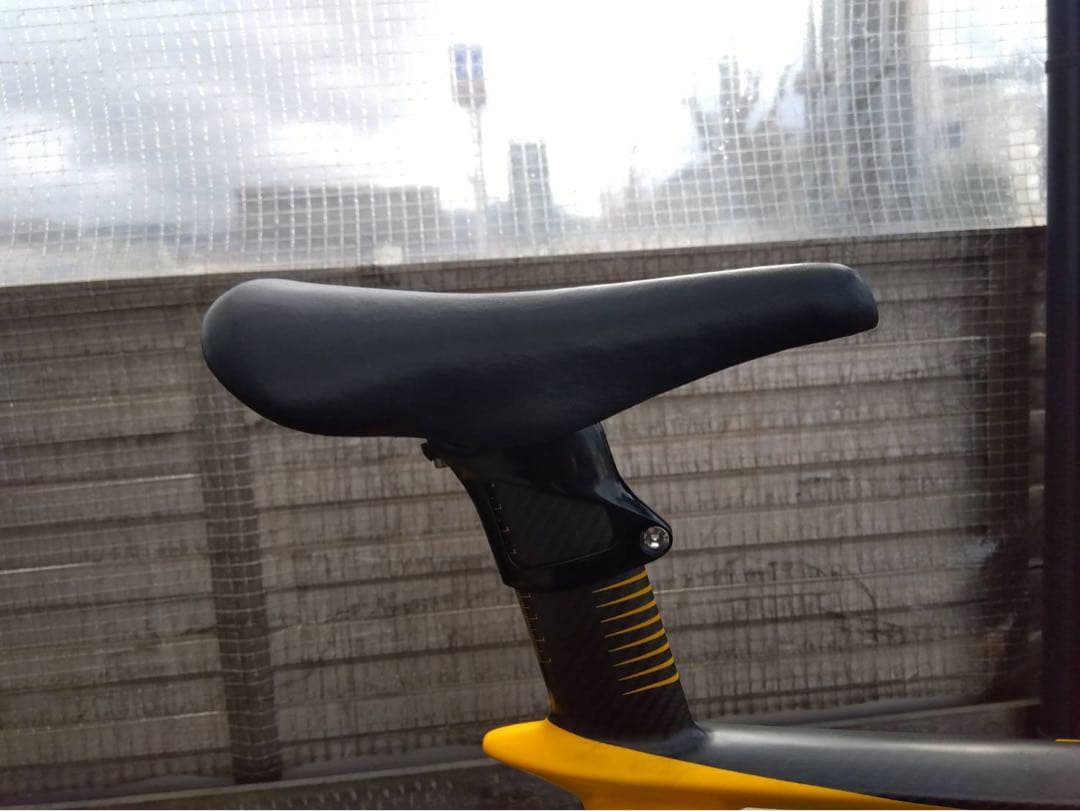 TTR-1 カーボントラックフレーム