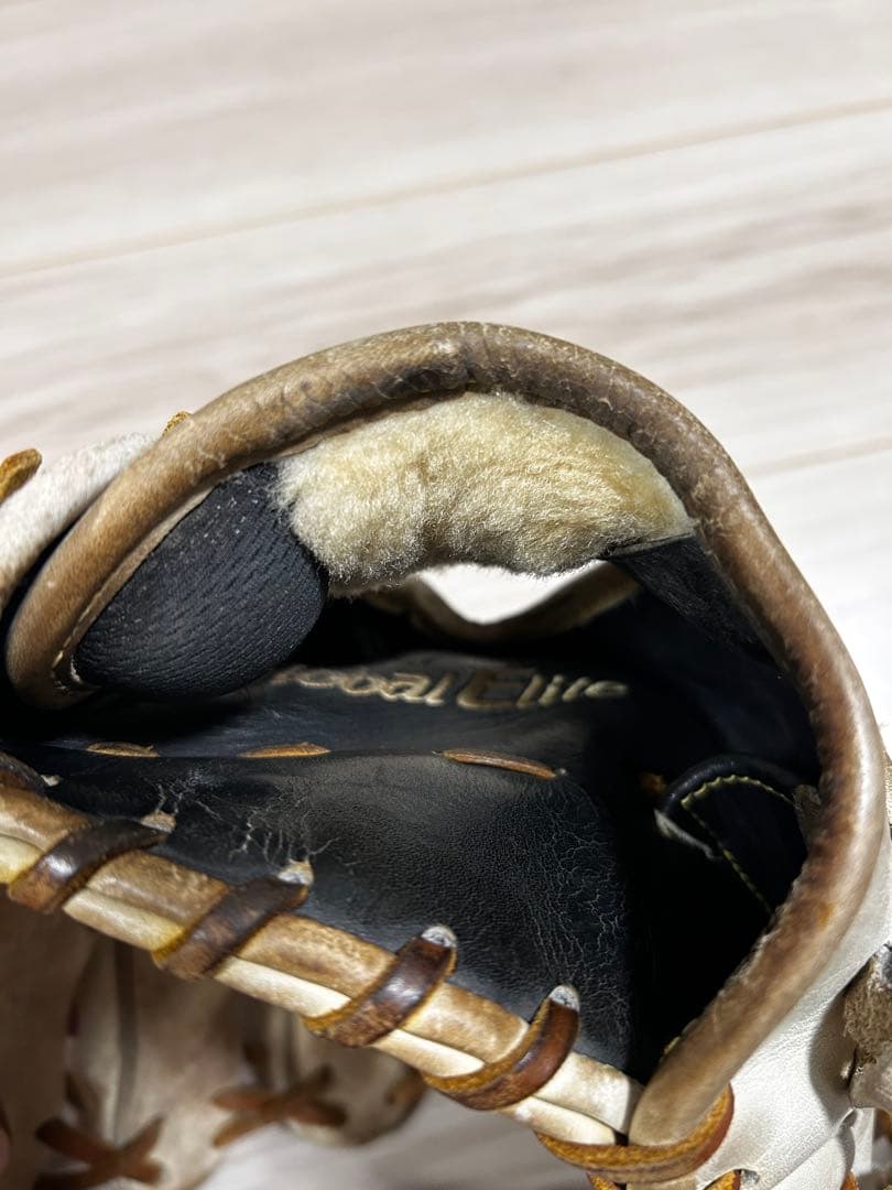 野球　硬式グローブ クリーム色　軟式