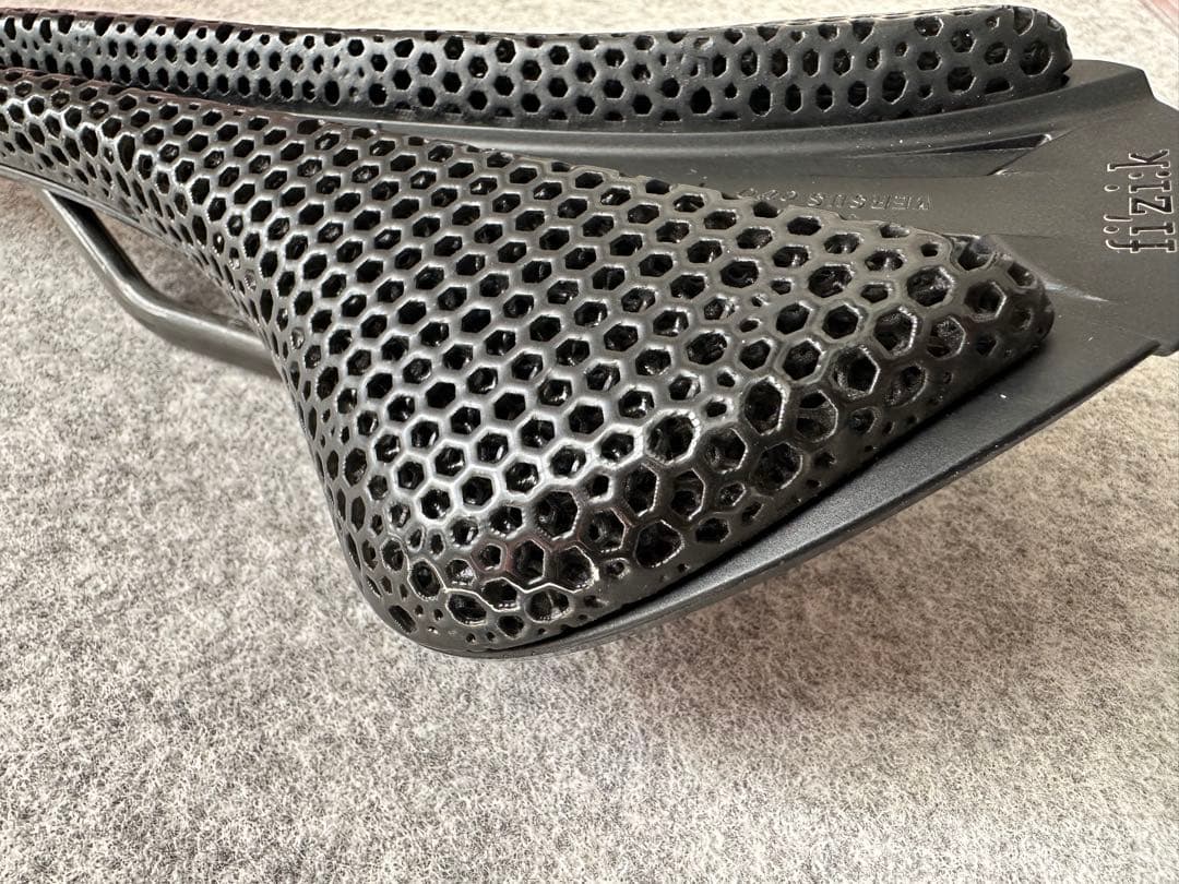 fizik フィジーク アンタレス VERSUS EVO R1 ADAPTIVE