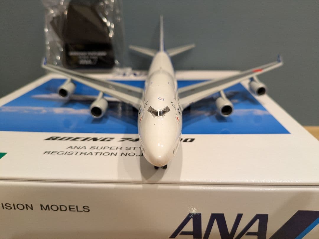 全日空商事 ANA B747-400 JA404A 1/200