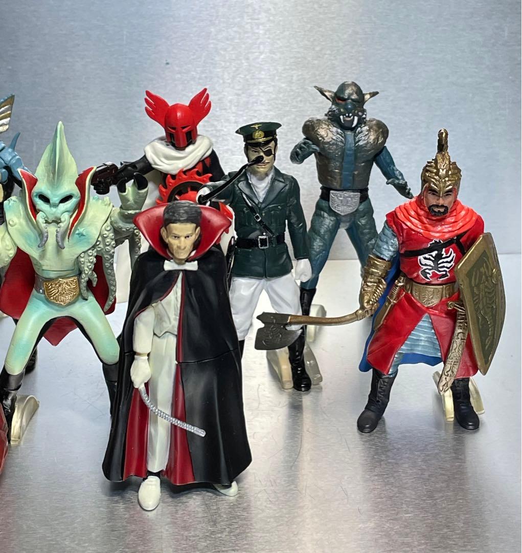 Xmasプレゼントに！　バンダイHG ガシャポン　仮面ライダー 幹部10種セット