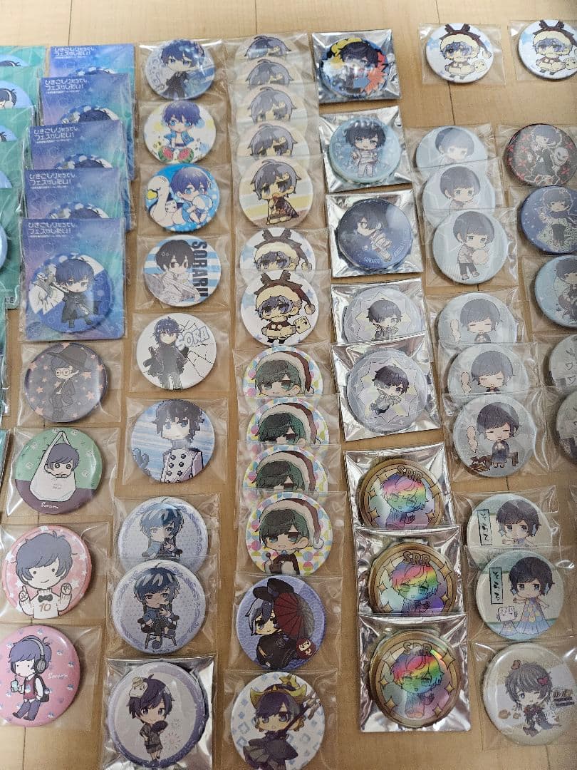 そらる　グッズ　(缶バ　タオル　クッション等)