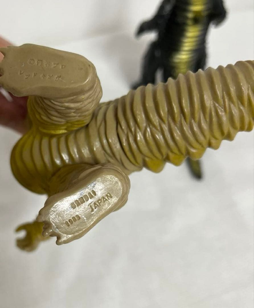 日本製　ウルトラマン怪獣フィギュア　ソフビ　円谷プロ　4体