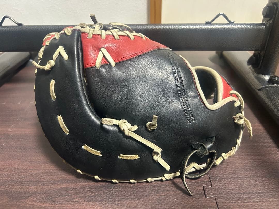 Mizuno 軟式グローブ 黒/赤　ファーストミット