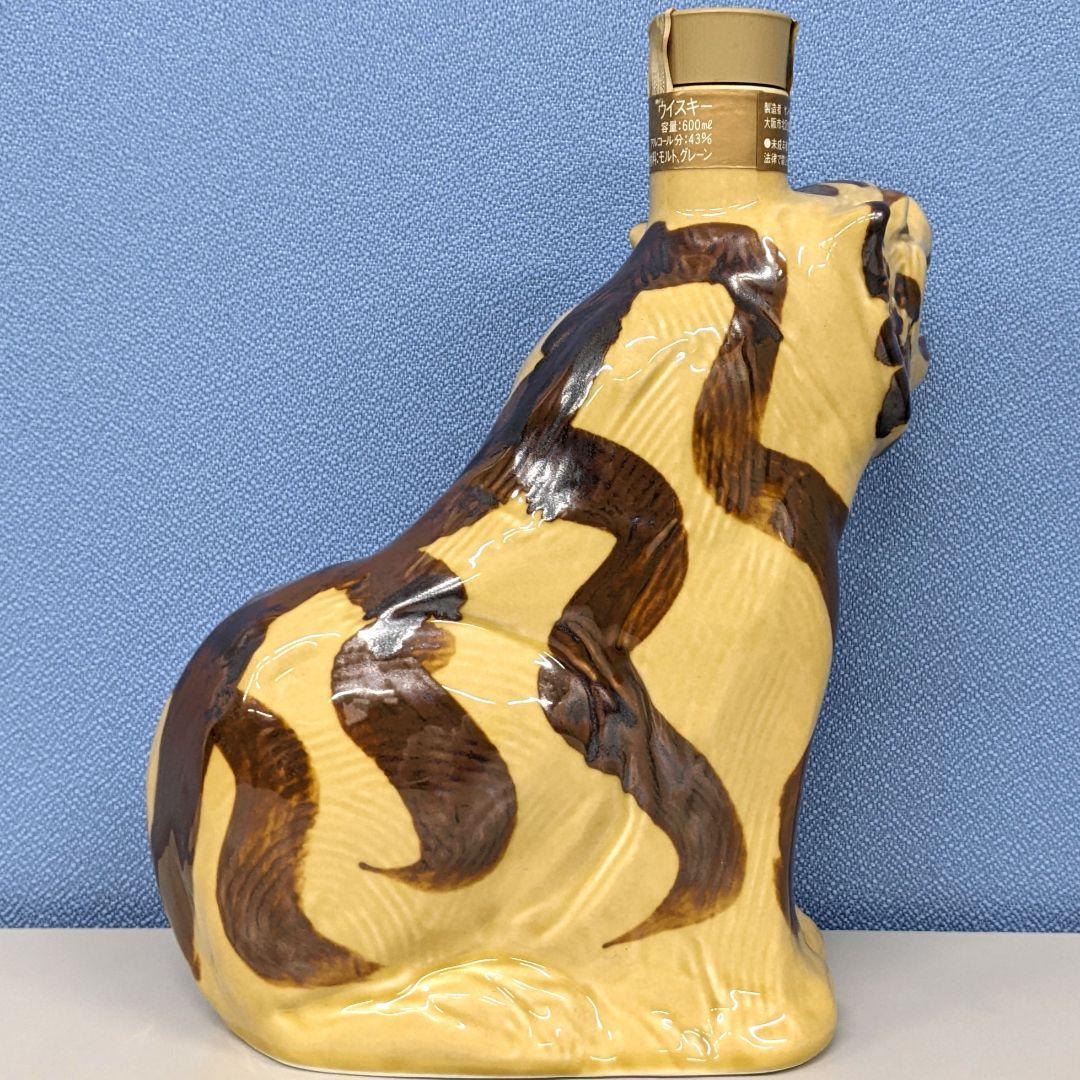 サントリーローヤル12年　干支　寅歳ボトル　600ml 43%　箱あり