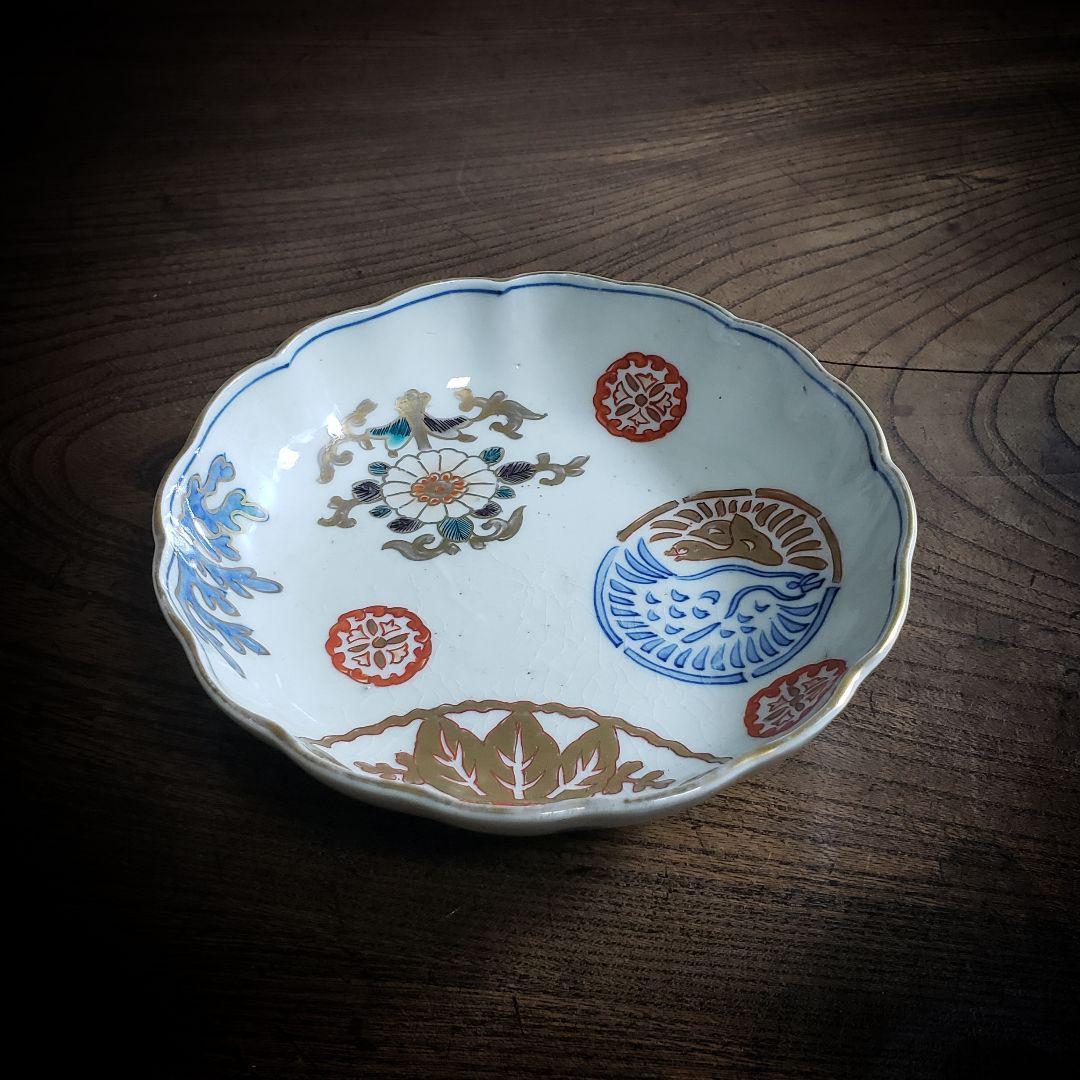 皿 色絵 金彩 牡丹唐草 鶴丸文 二重角富 宝尽くし 桐文花弁縁 古伊万里 ロ号