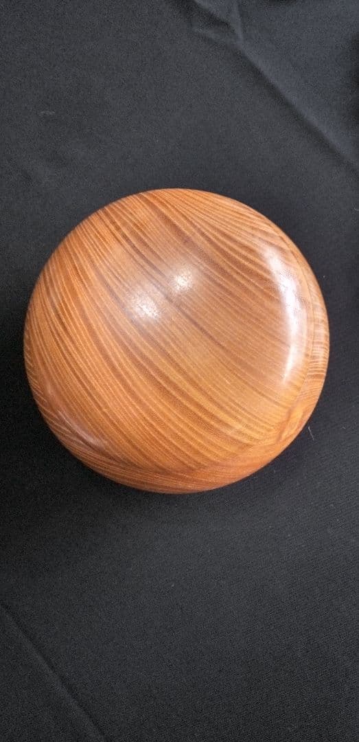 蛤白石 181個 、那智黒石、189個欅木製ボウル2個セット