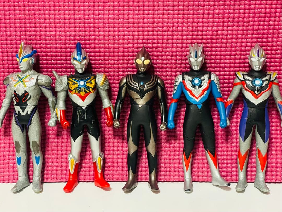❁在庫一掃SALE❁ ウルトラマン　ソフビ　まとめ売り　51体＋おまけ付き