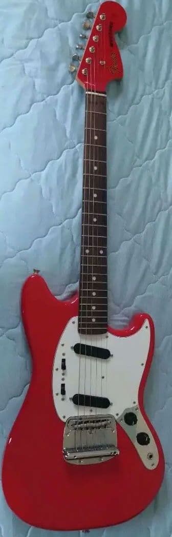 FenderJapan ムスタング　MG69/MH CAR　アップルレッド