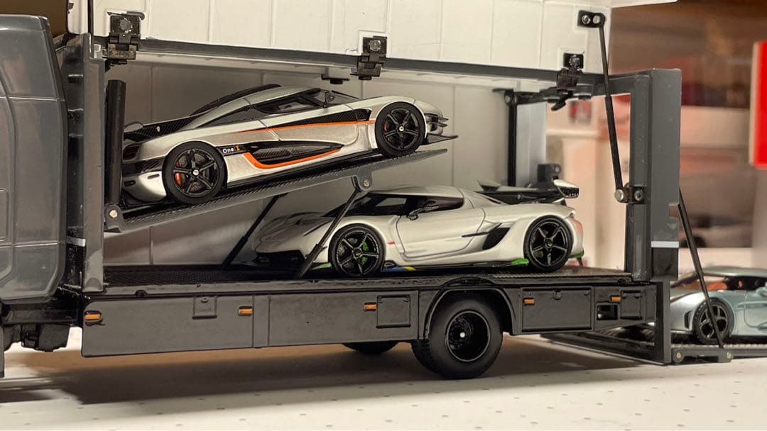 世界1000台限定　frontiart 1/64 ケーニグセグ　ジェスコ