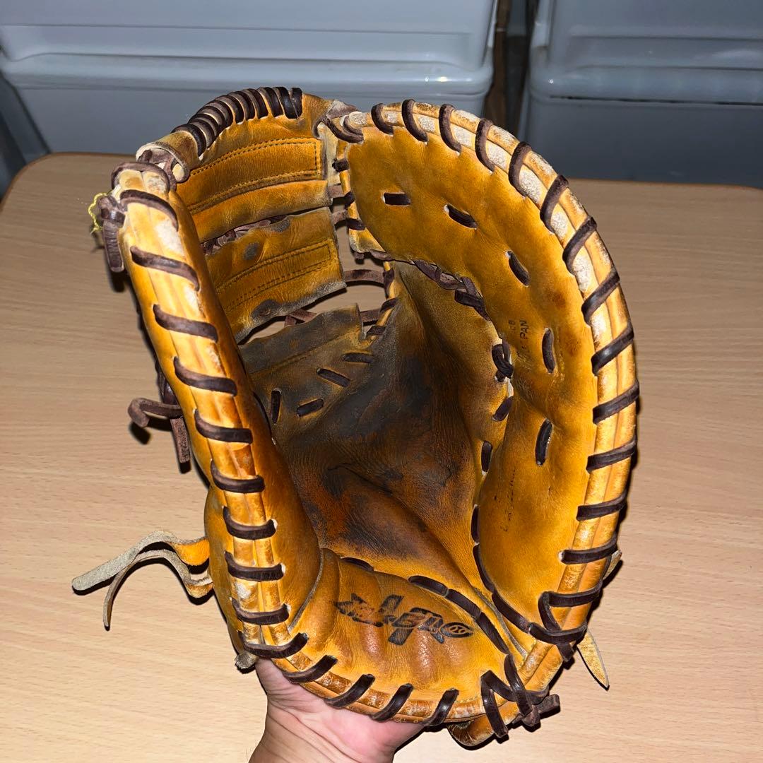 ハタケヤマ　ファースト用グローブ