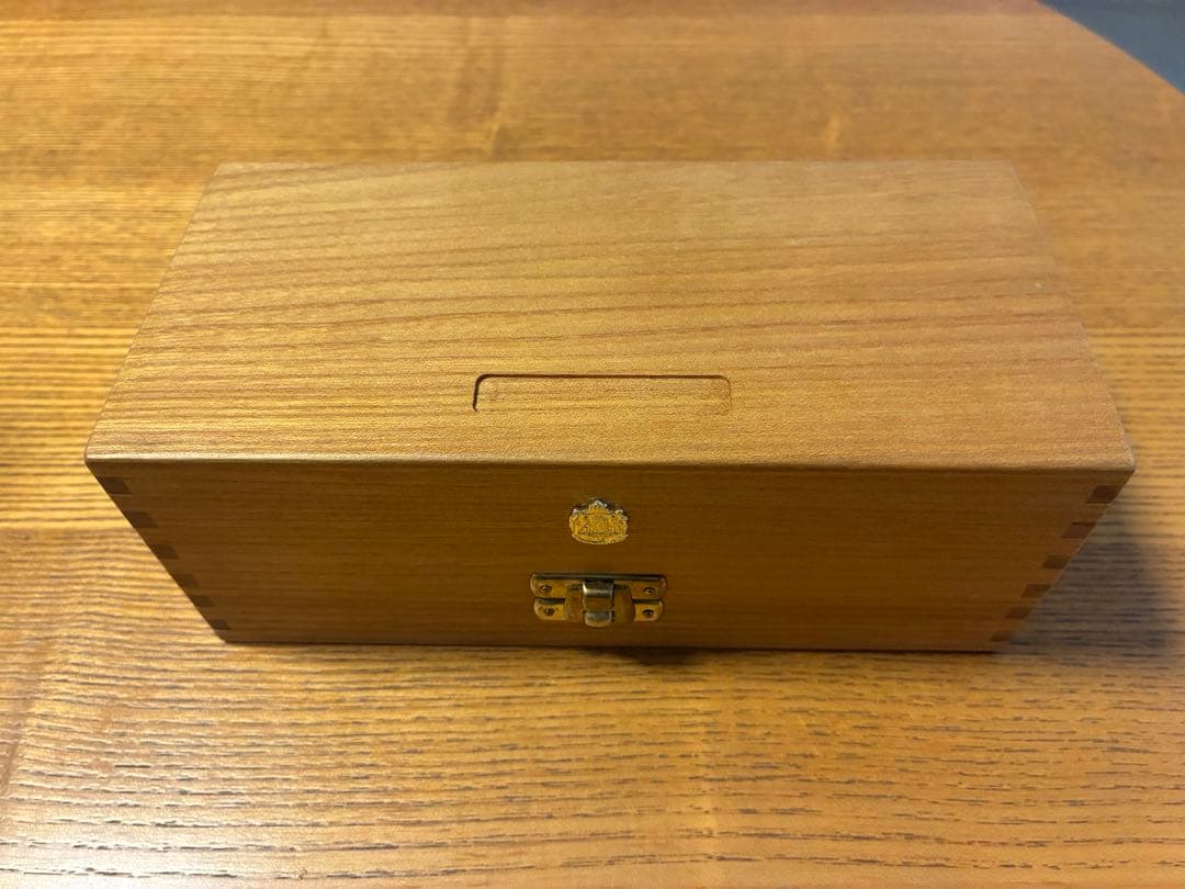 極美品　ABU　アブ　アンバサダー　2500CDL　金黒　アブガルシア