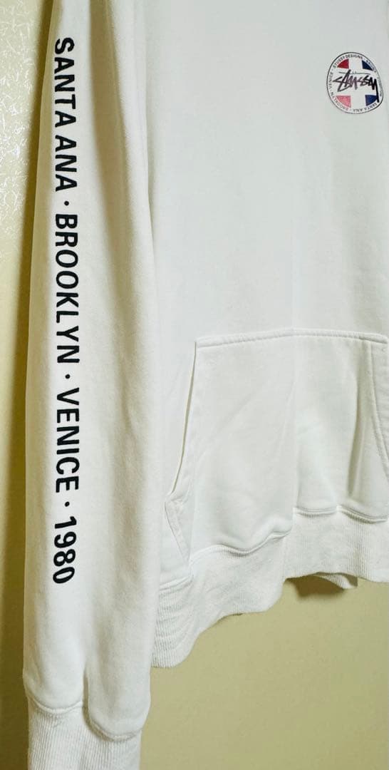 ステューシー スウェットパーカー Ｌ　ホワイト フロント、バックロゴ　フード付