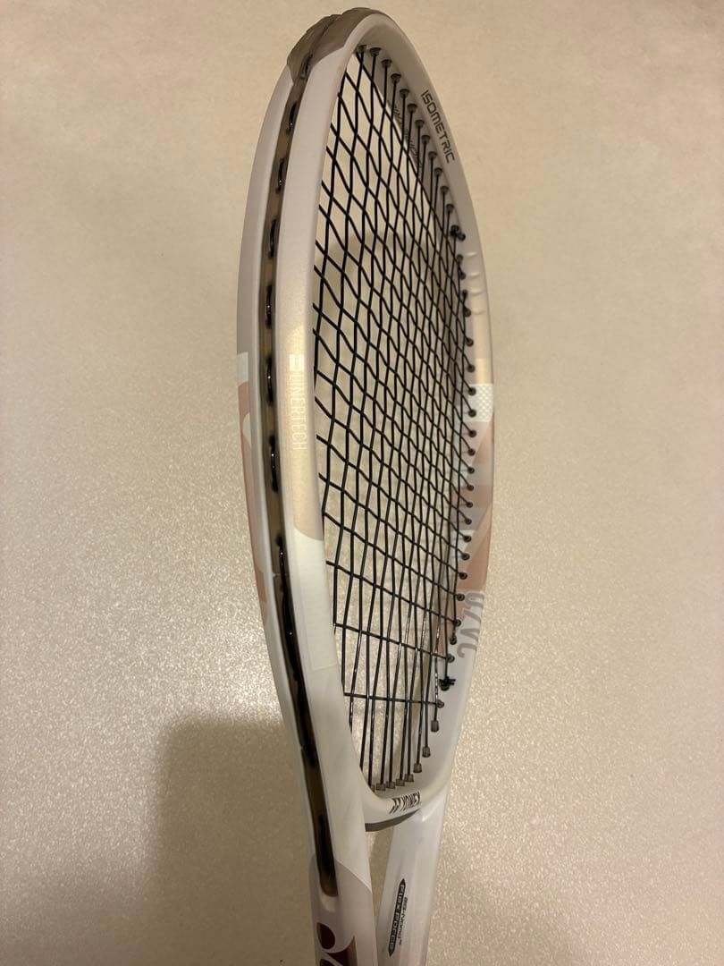 ひ*☆様 【ほぼ新品】限定色　YONEX vcore 100 G2