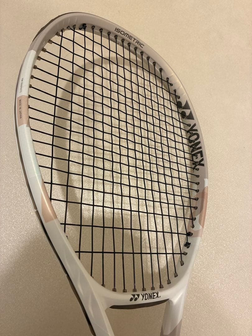 ひ*☆様 【ほぼ新品】限定色　YONEX vcore 100 G2