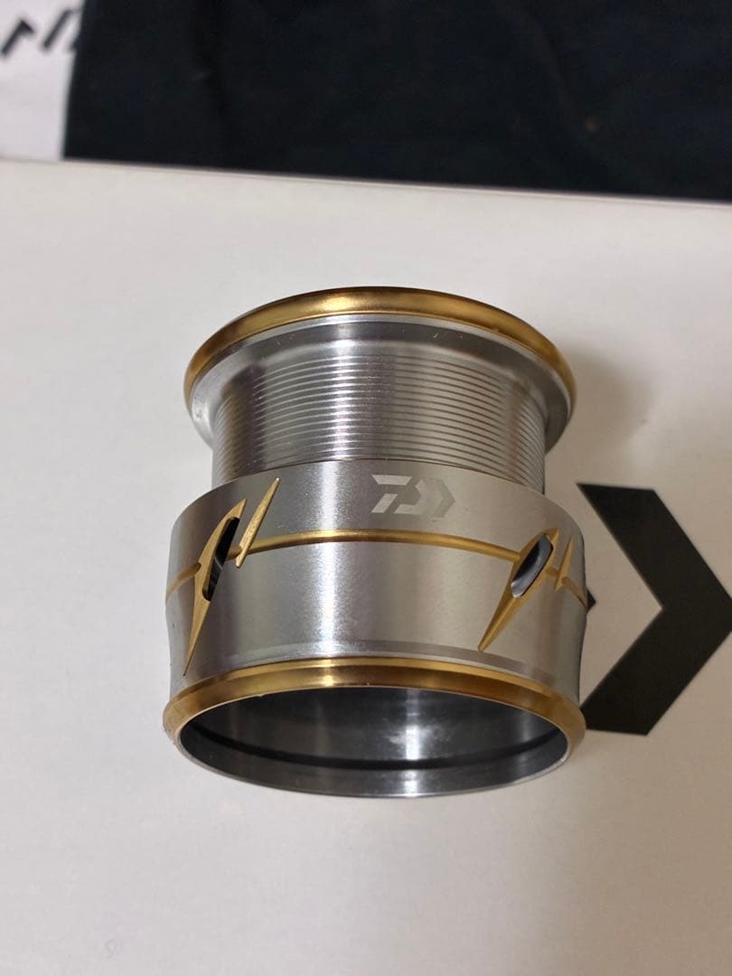 20ルビアス　LT2500S-DH slpスプール付