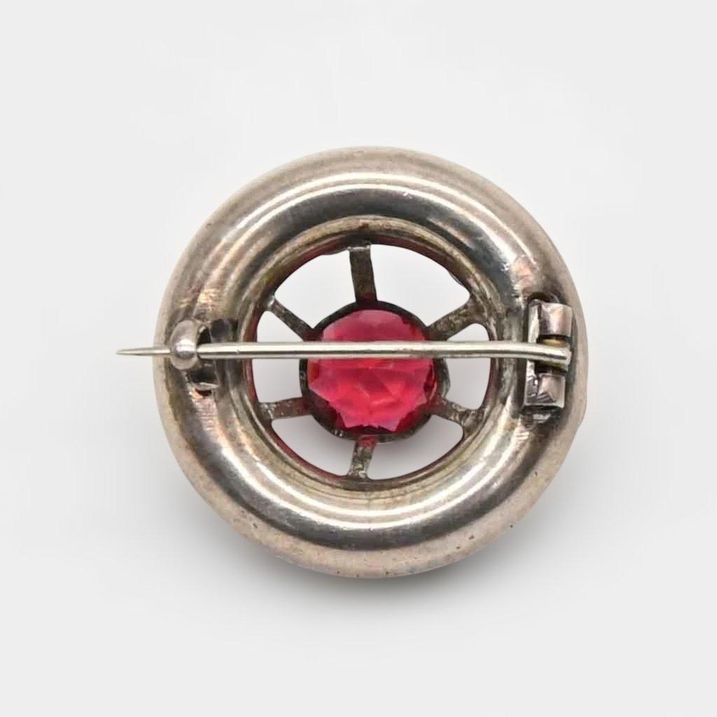 円形の銀製ブローチ　メノウとカラーストーン　スコティッシュ　s0064