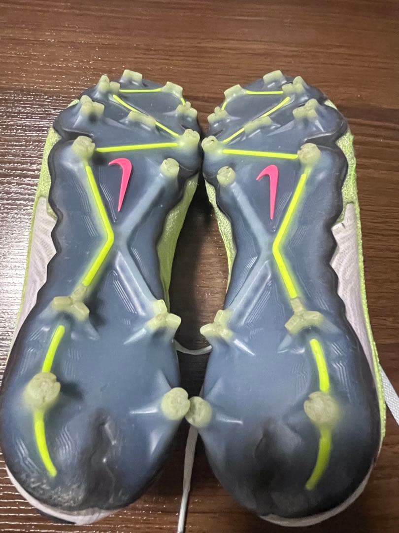 ナイキ　ファントムGX FG 24