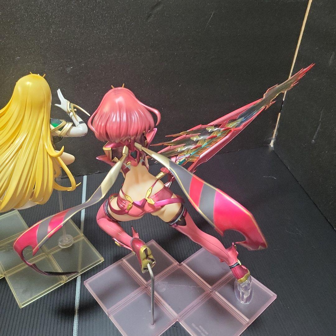 ゼノブレイド2 フィギュア ホムラ ヒカリ ニア　セット