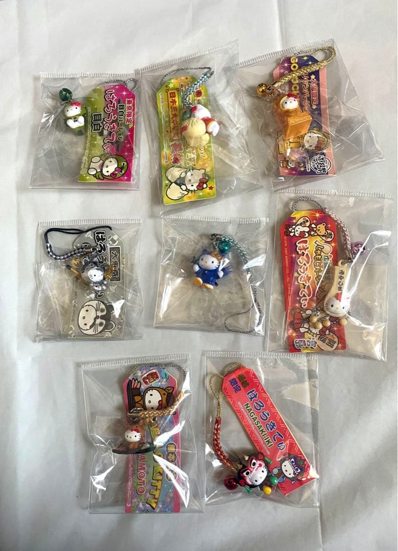 ハローキティ　ご当地キティ　根付け　チャーム　まとめ売り　38個