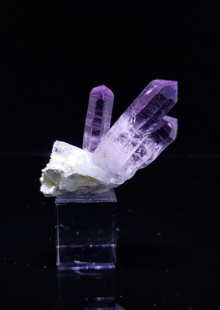 ベラクルスアメジスト 鉱石 鉱物 ミネラル 標本 原石 母岩付き ⑦