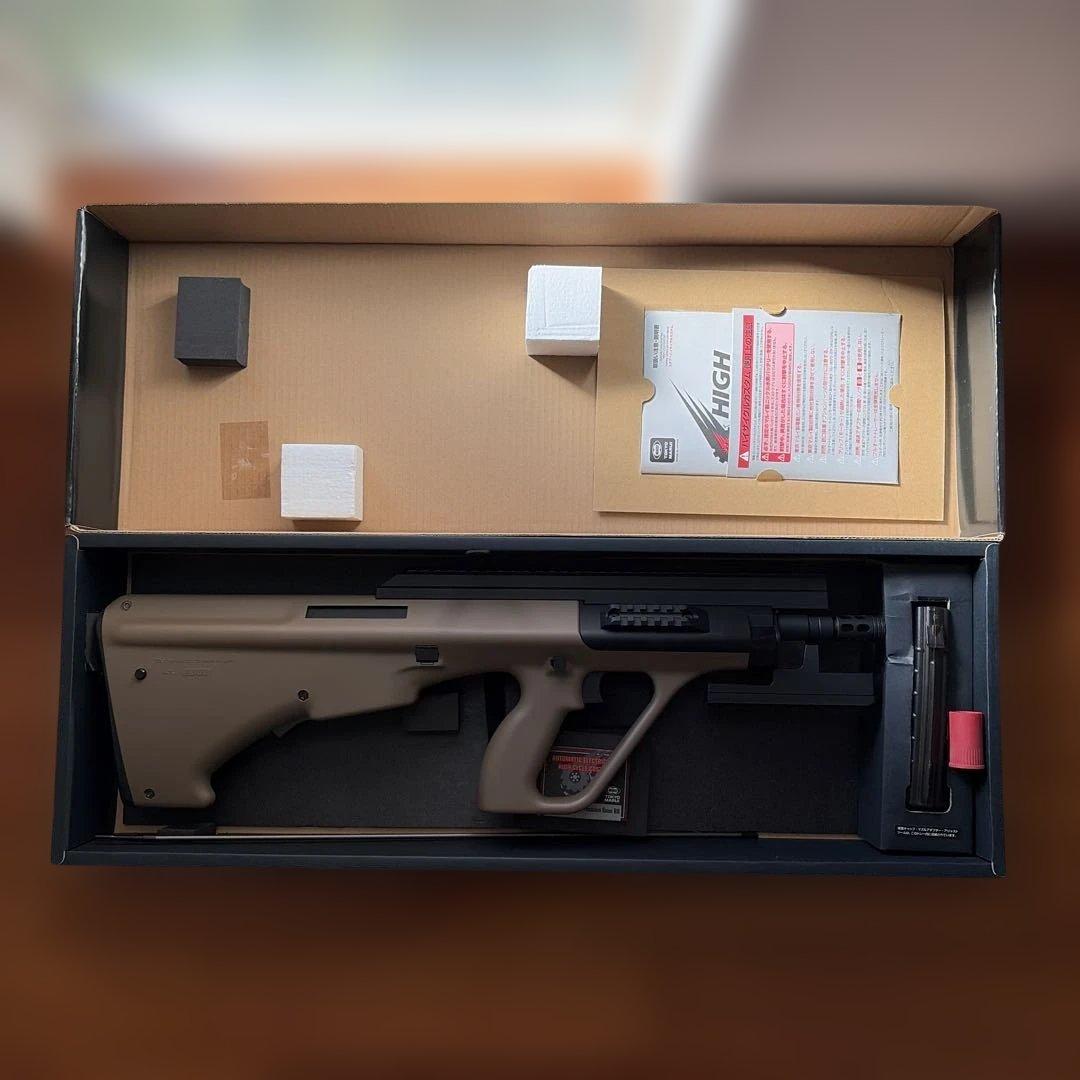 東京マルイ STEYR AUG タンカラー