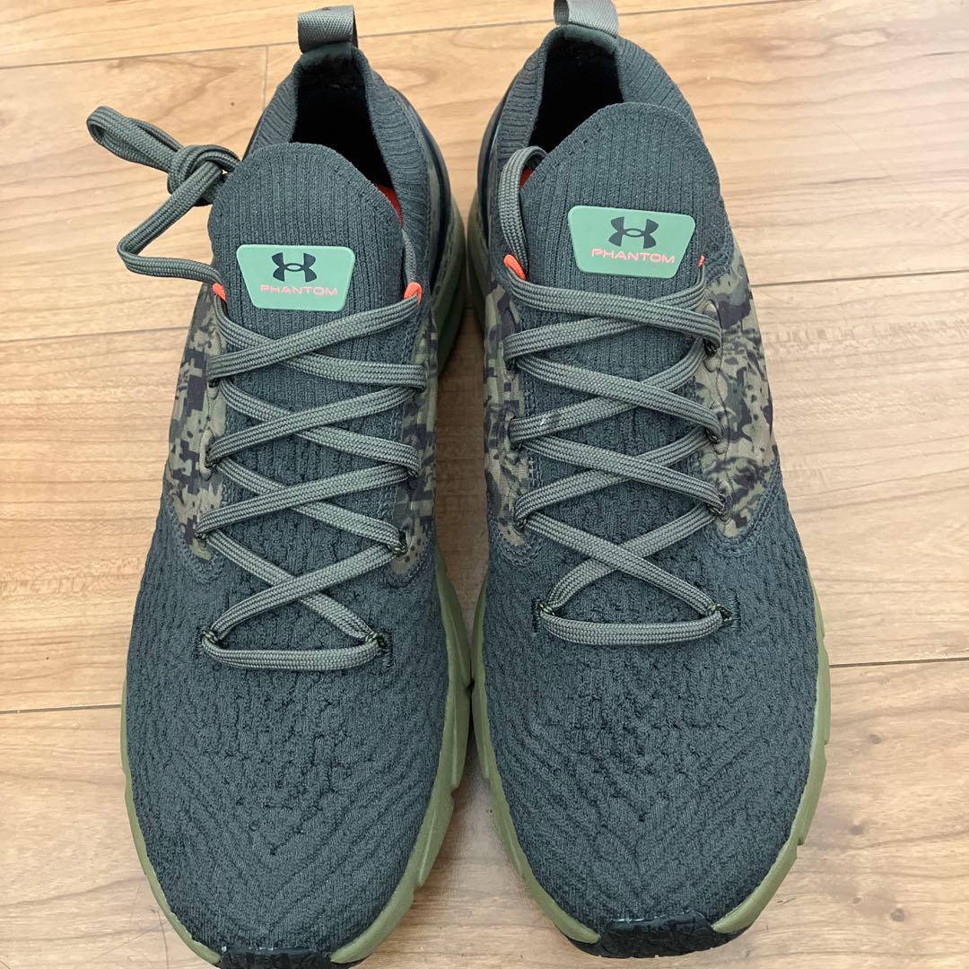 新品!　アンダーアーマー UA　ホバー ファントム 2 ランニングシューズ
