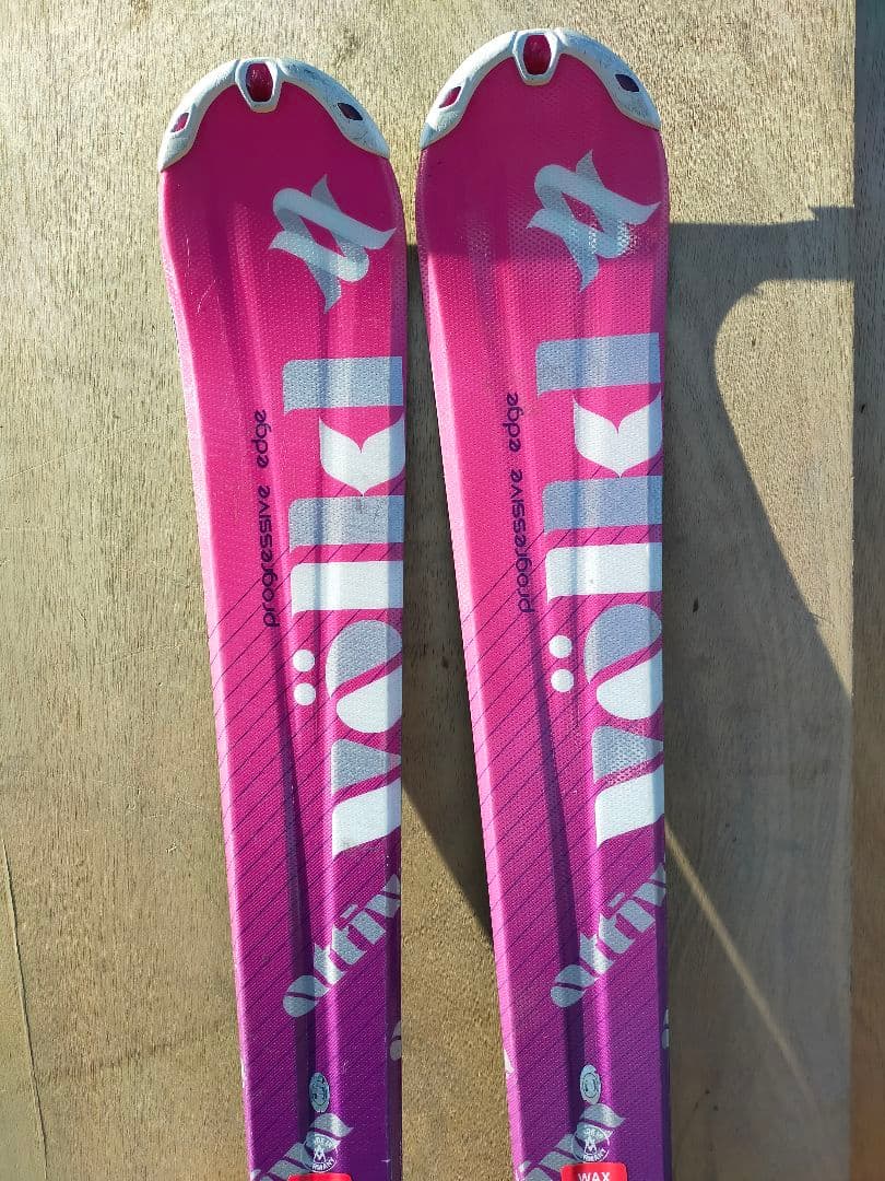 Volkl フォルクル　Progressive Edge スキーバインディング付