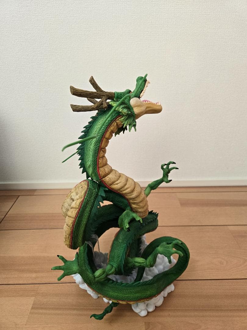 ドラゴンボール　一番くじ　神龍　フィギュア